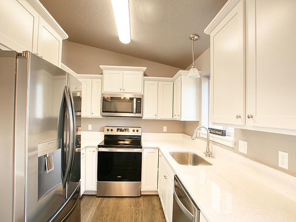 All brand new appliances, Garbage Disposal