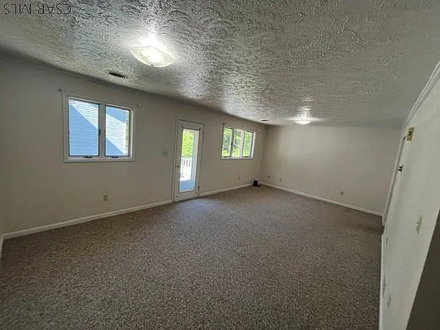 722 E Oakmont Blvd #C — Photo 15