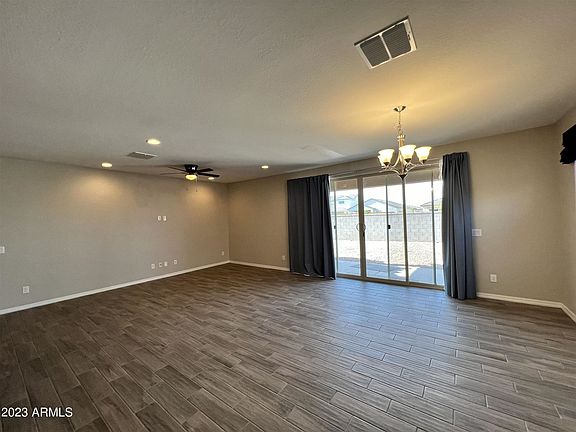4th image of 40830 W Haley Dr