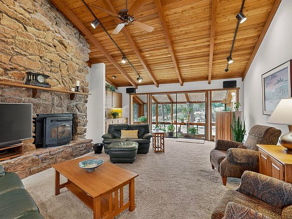4th image of 7 Sierra Vista Dr
