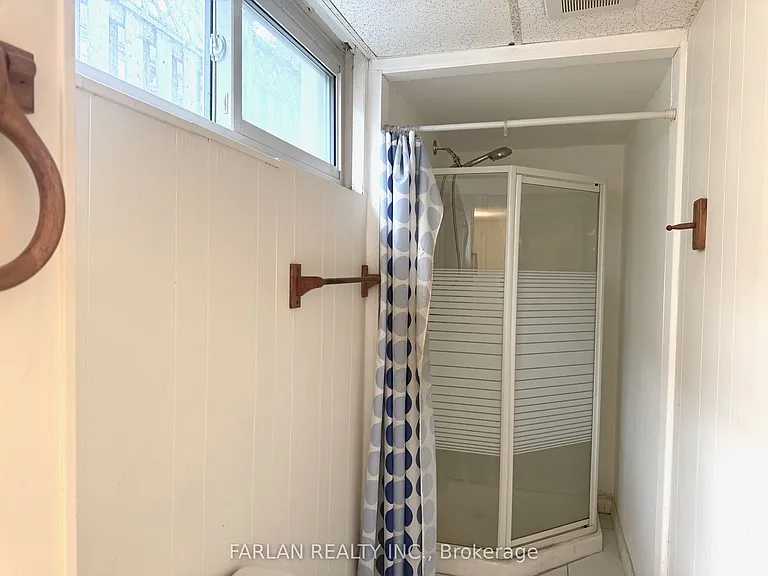 255 Sussex Ave #BASEMENT — Photo 24