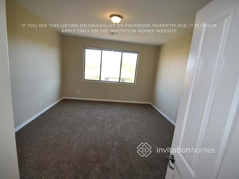 29357 N 67th Dr — Photo 9