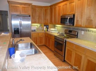 16094 Rattlesnake Rd, Grass Valley, CA 95945