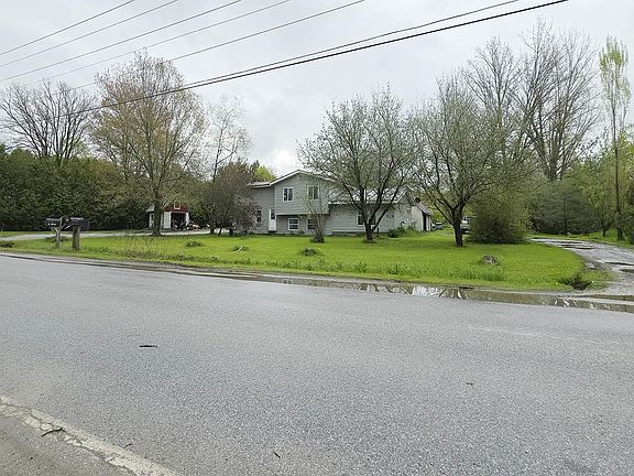 3rd image of 123 Lake Street