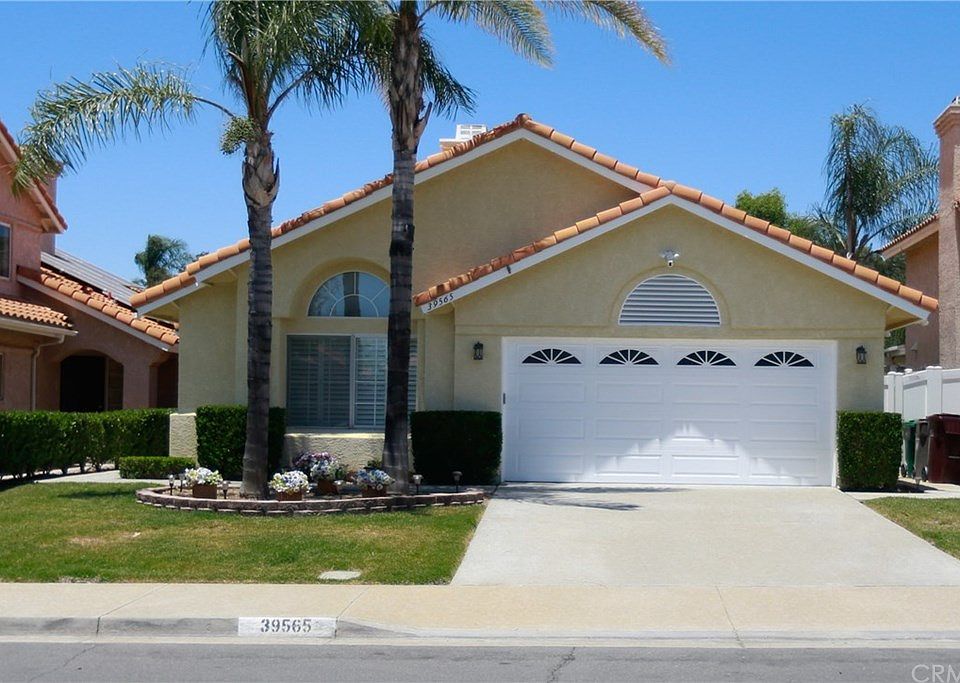 1st image of 39565 Calle San Clemente