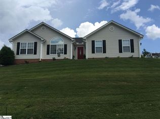 136 Faulkner Cir, Greer, SC 29651