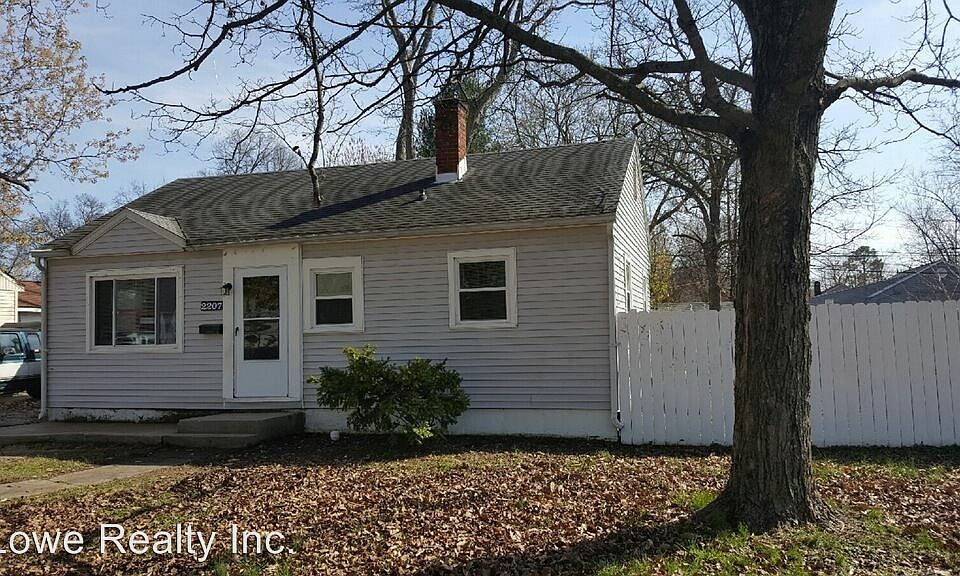2nd image of 2207 Jefferson Ave