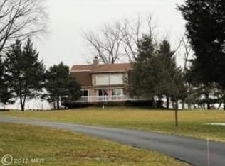 10618 Roberts Ln, Hagerstown, MD 21742