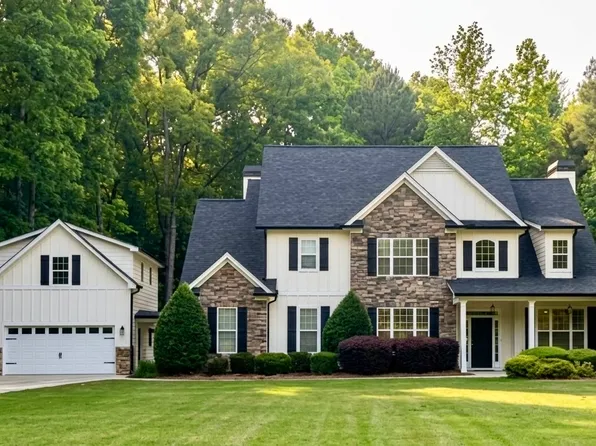 310 Persimmon Dr, Sharpsburg, GA 30277