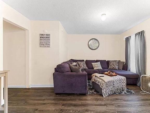 4th image of 28 Telegraph St #2
