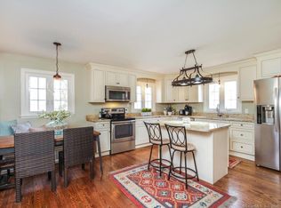 528 Ridge Rd, Wethersfield, CT 06109