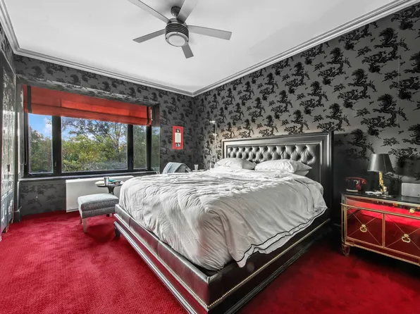 150 Central Park South image 7 of 10