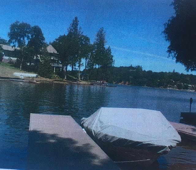 1st image of 23874 Lakeview Ct