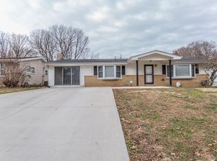 213 Summit Ave, Waynesville, MO 65583