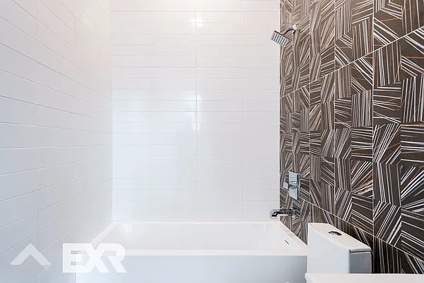 Rented by EXR | media 31