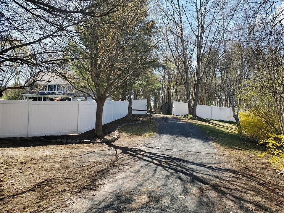 4079 NY HWY 150, West Sand Lake, NY 12196 Zillow