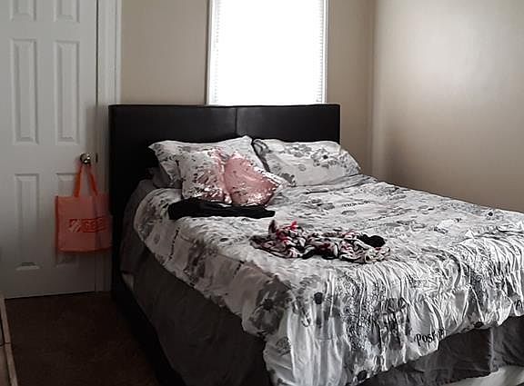 3rd image of 1040 Cory St