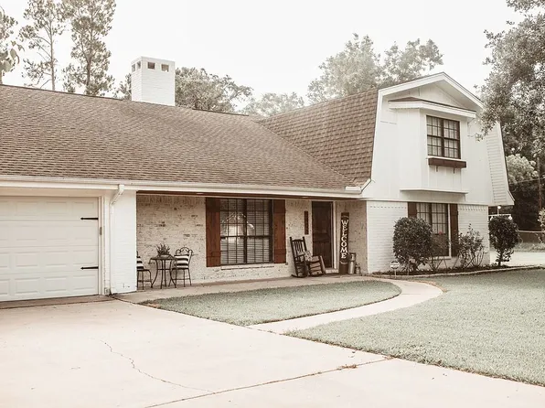 5406 Lyre St, Orange, TX 77630