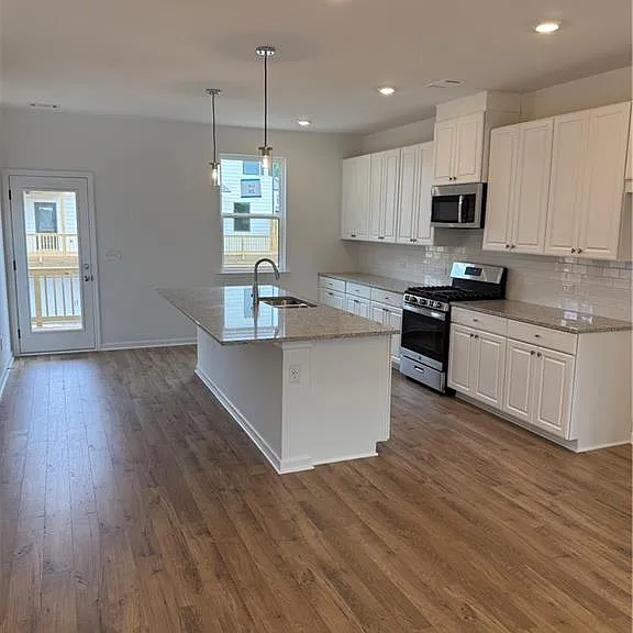 407 Nix Ln — Photo 7