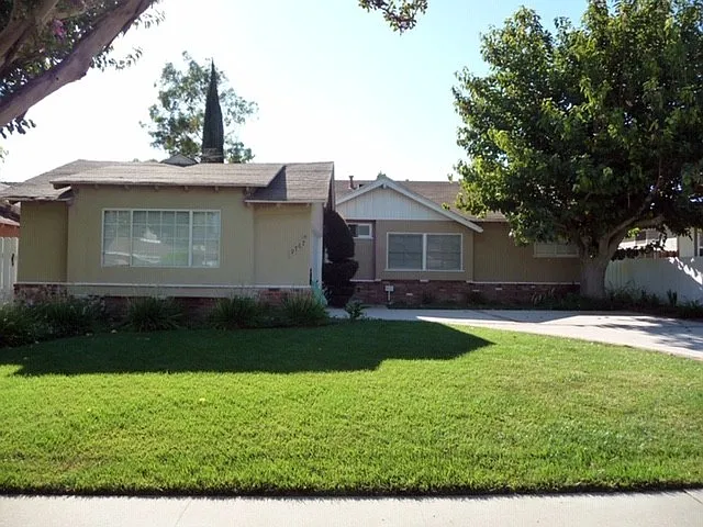 9767 Rhea Ave — Photo 23