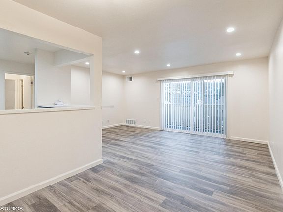 Dining & family rooms