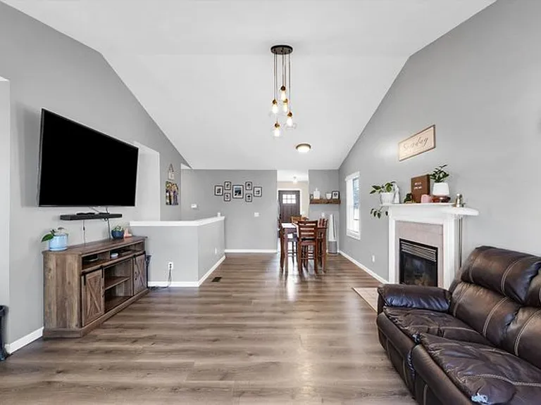 1601 Ogelthorpe Ave — Photo 4