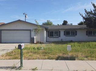 599 E Wright St, Hemet, CA 92543