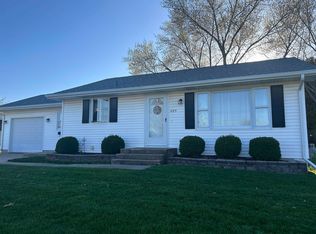 1125 Madison St, Pecatonica, IL 61063