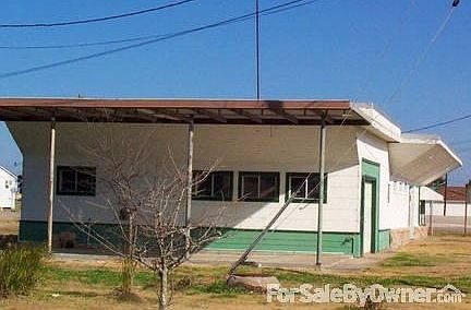 Front of building on corner lot