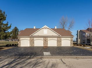 7636 Creek Bnd, Rockford, IL 61114