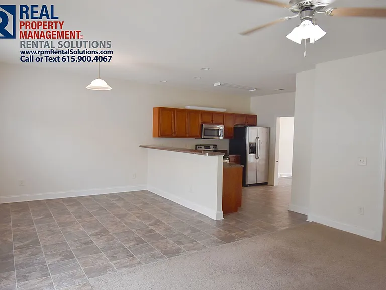 337 Rowlette Cir — Photo 5
