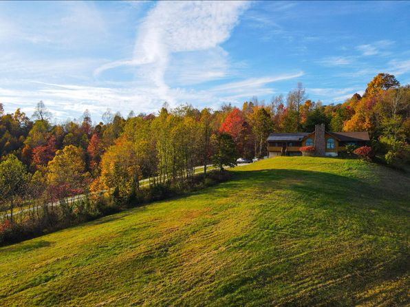 806 Fugate North Rd, Denniston, KY 40316