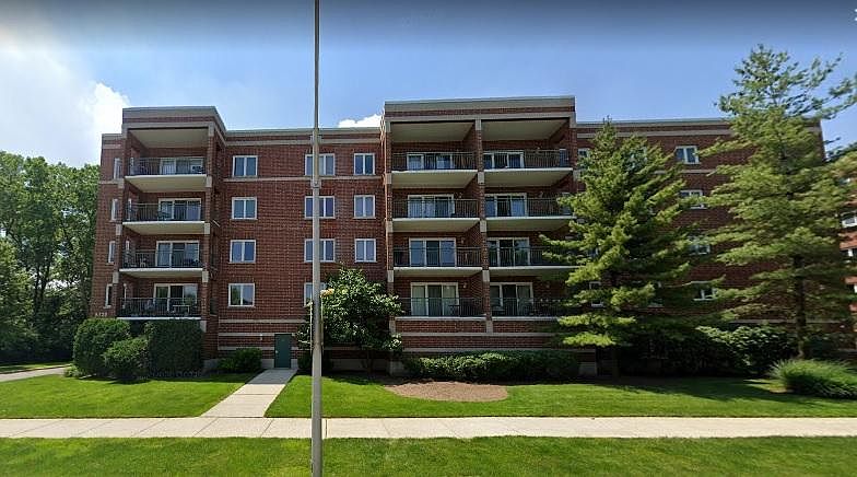1st image of 5320 N Lowell Ave APT 403