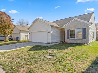 9699 Gibbon Ln, Avon, IN 46123