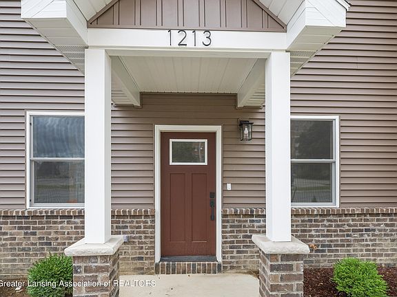 2nd image of 1213 W Saginaw St