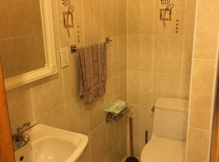 1116 148th St, Whitestone, NY 11357