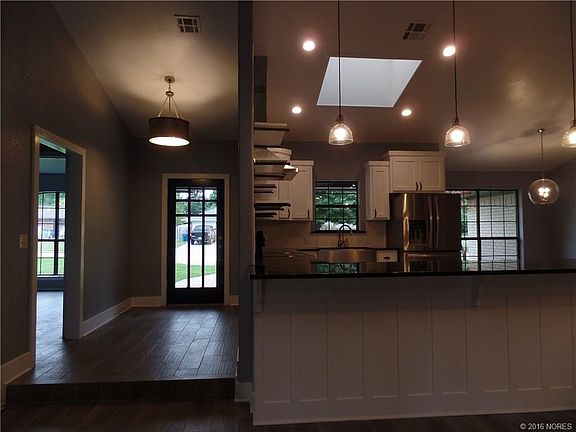 2nd image of 2500 Pelican Dr