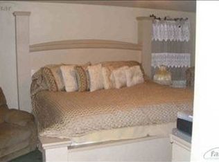 2437 Pinewood Ct, Flushing, MI 48433