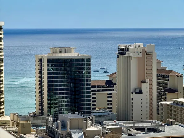 445 Seaside Ave APT 3718, Honolulu, HI 96815