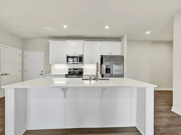 3965 Annie Kess Dr Unit F, Pasadena, MD 21122