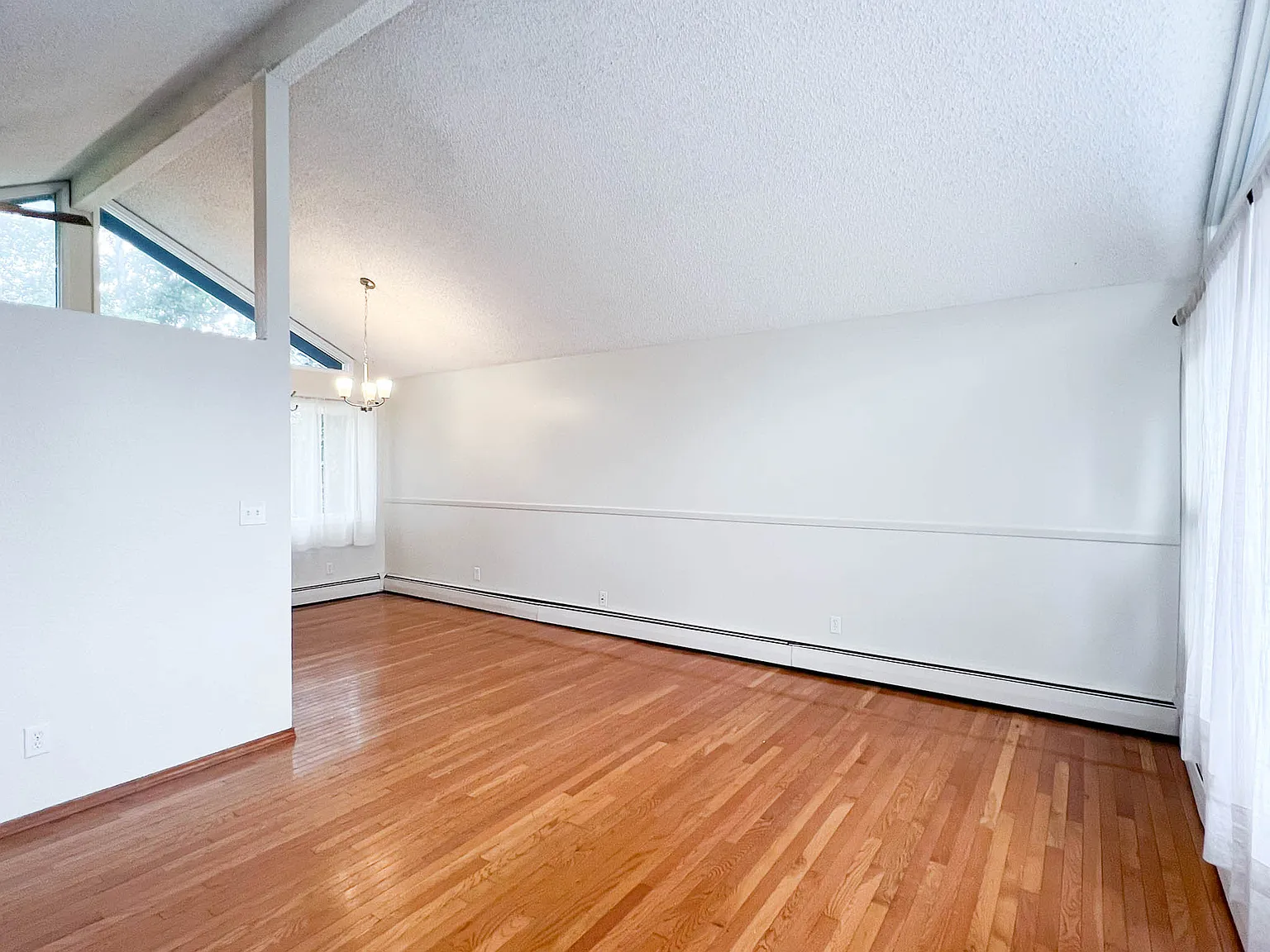 1235 Crescent Drive - 1 — Photo 4