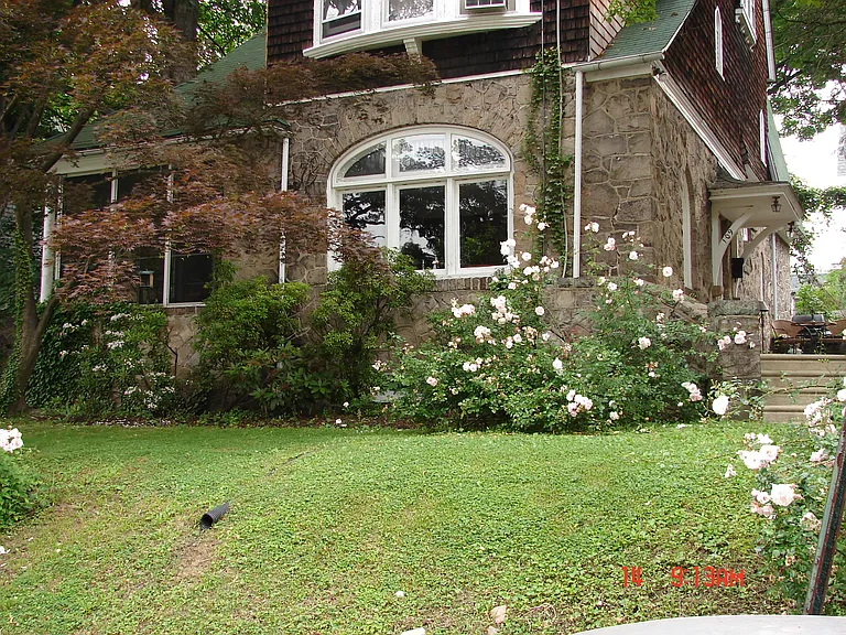 109 Grayling Ave #2 — Photo 1