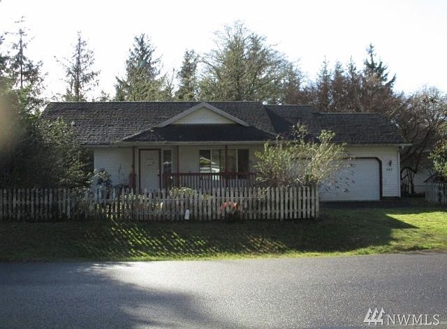 1st image of 747 Evergreen Ave SE