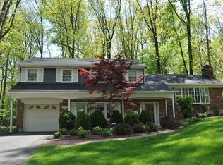 9127 Christopher St, Fairfax, VA 22031