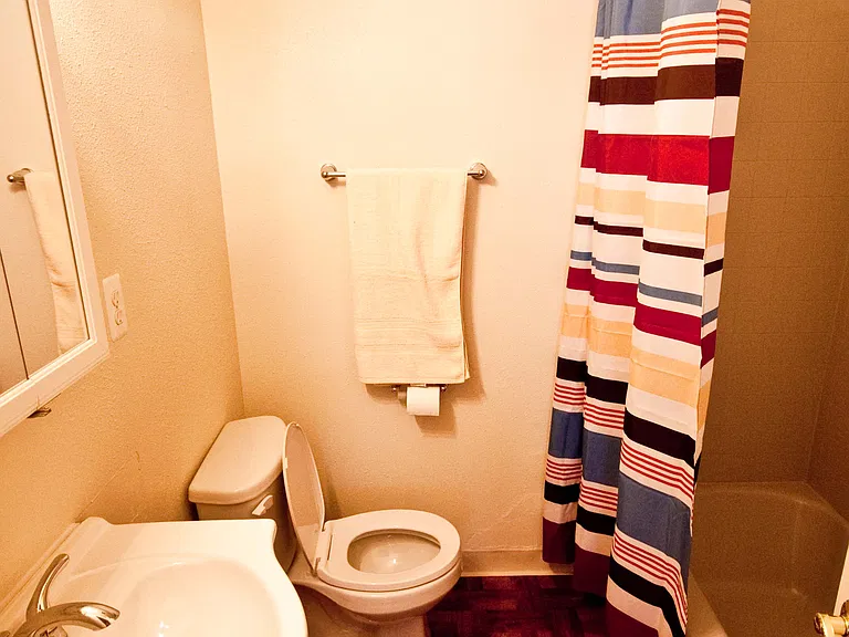 University Village Apartments — Photo 11