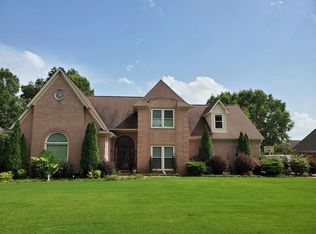 7715 Red Hill Dr, Memphis, TN 38119