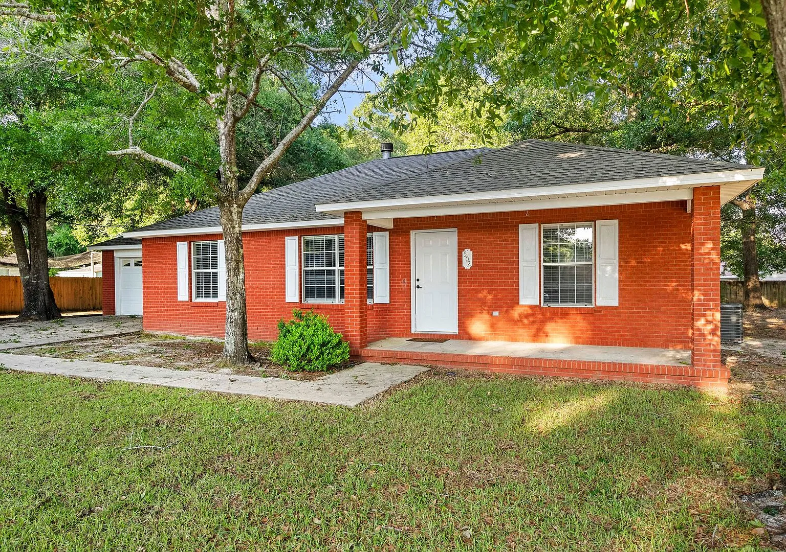 Crestview Charmer Available JUNE 2026! — Photo 1