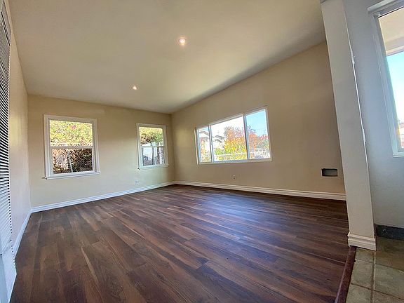 4th image of 1861 Marney Ave