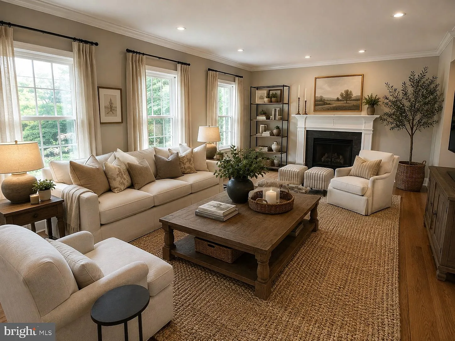 4 bed, 4.0 bath, 2334 sqft, $3,350 — Photo 4