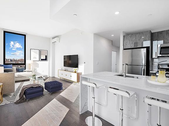 2nd image of 91-09 Roosevelt Ave #505